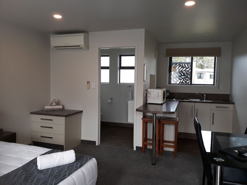 All Seasons Holiday Park Motel studio 5