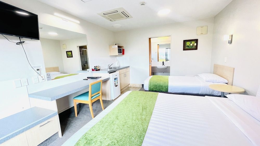 Bella Vista Motel Whangarei Executive Triple Room 4