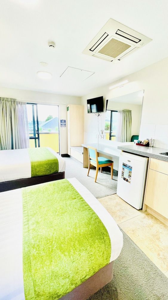 Bella Vista Motel Whangarei Executive Triple Room 6