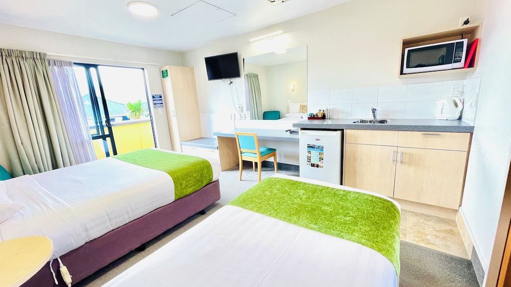 Bella Vista Motel Whangarei Executive Triple Room 5