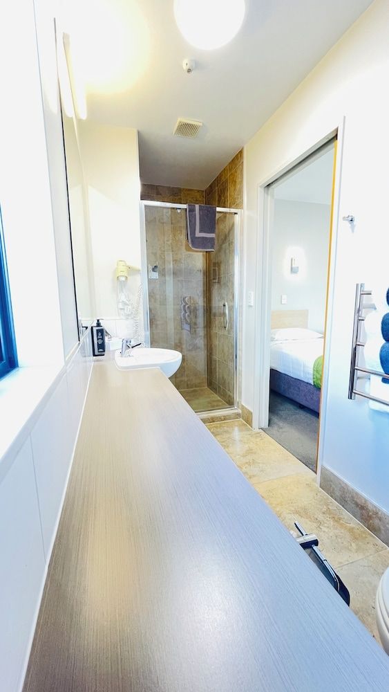 Bella Vista Motel Whangarei Executive Triple Room 9