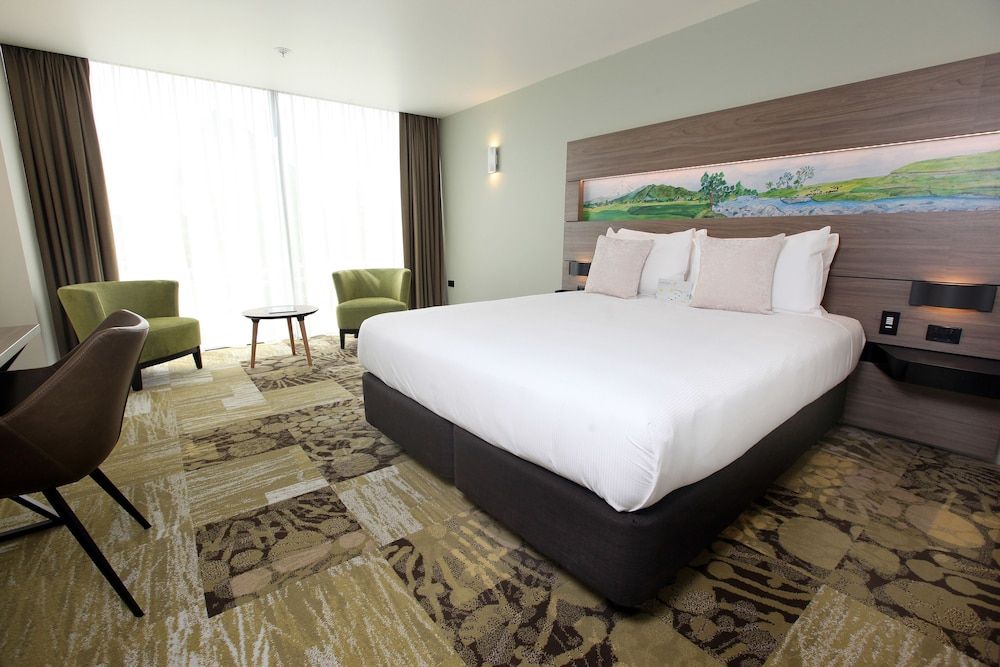 Superior Room, 1 King Bed