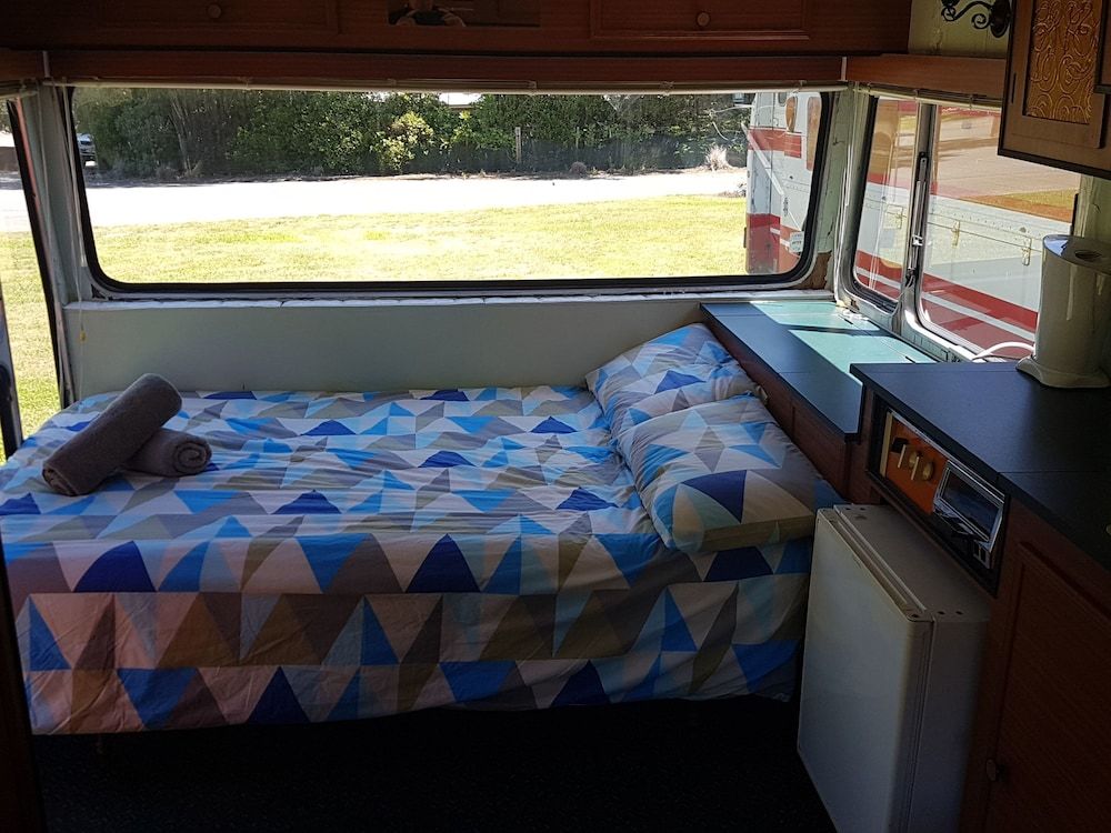 Alpine Adventure Holiday Park Caravan (Shared Bathroom)