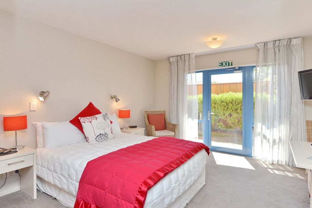 Standard Studio, Non Smoking, Kitchenette (Queen Studio)