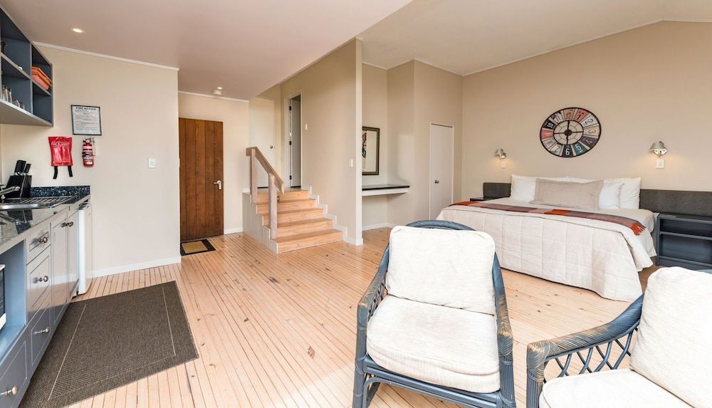 Bay of Islands Holiday Apartments Studio 7