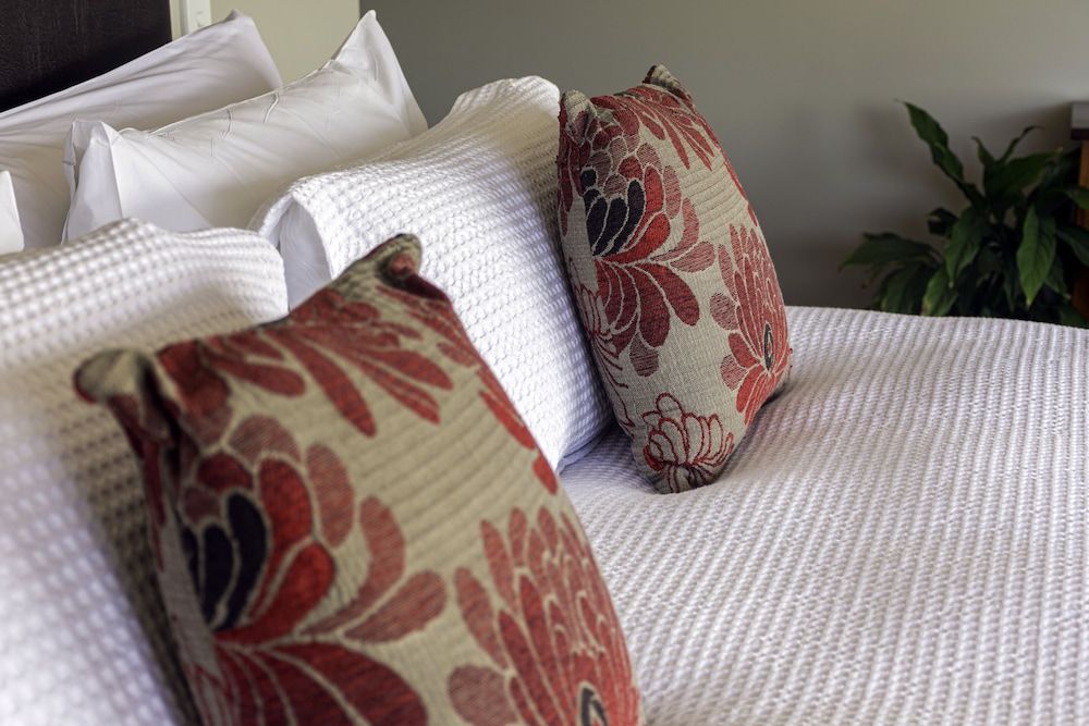 Deluxe King Room with Mountain View (Rata)