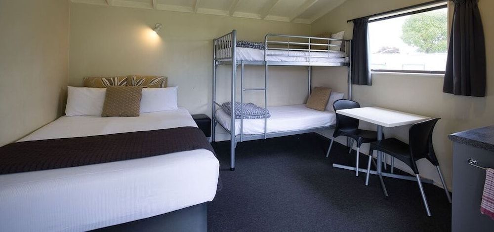 4 Berth Cabin (Studio), Shared Bathroom