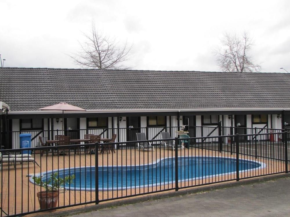 undefined Devonwood Motel 10