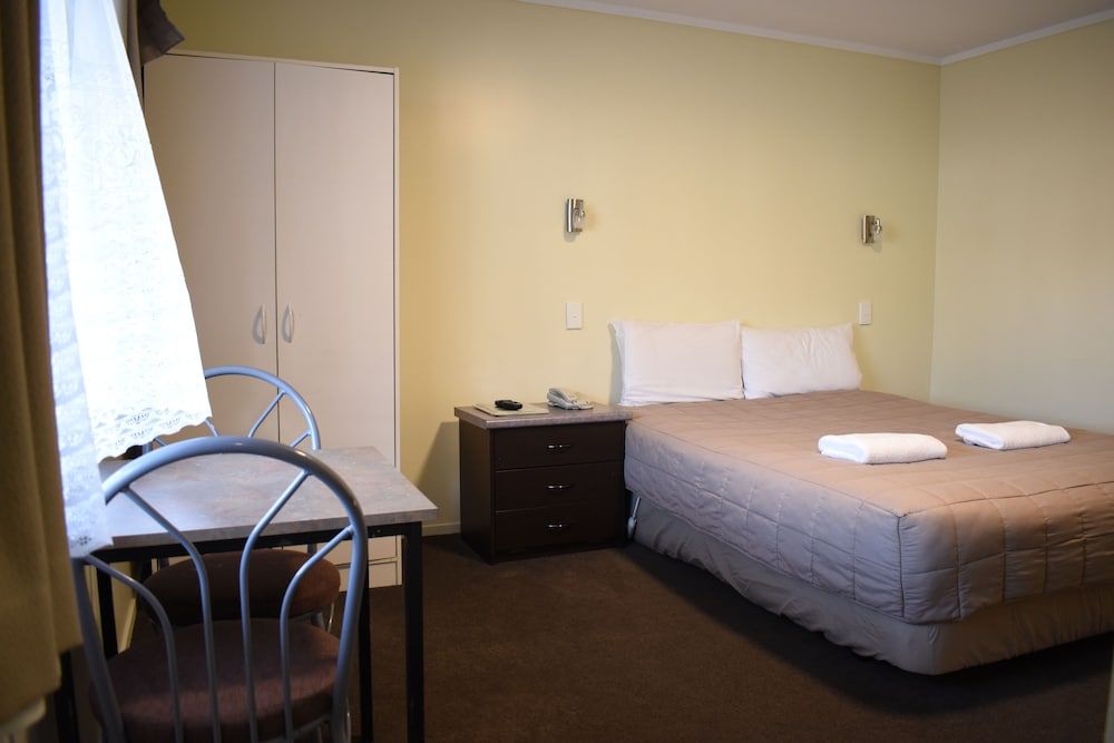 undefined Devonwood Motel 3