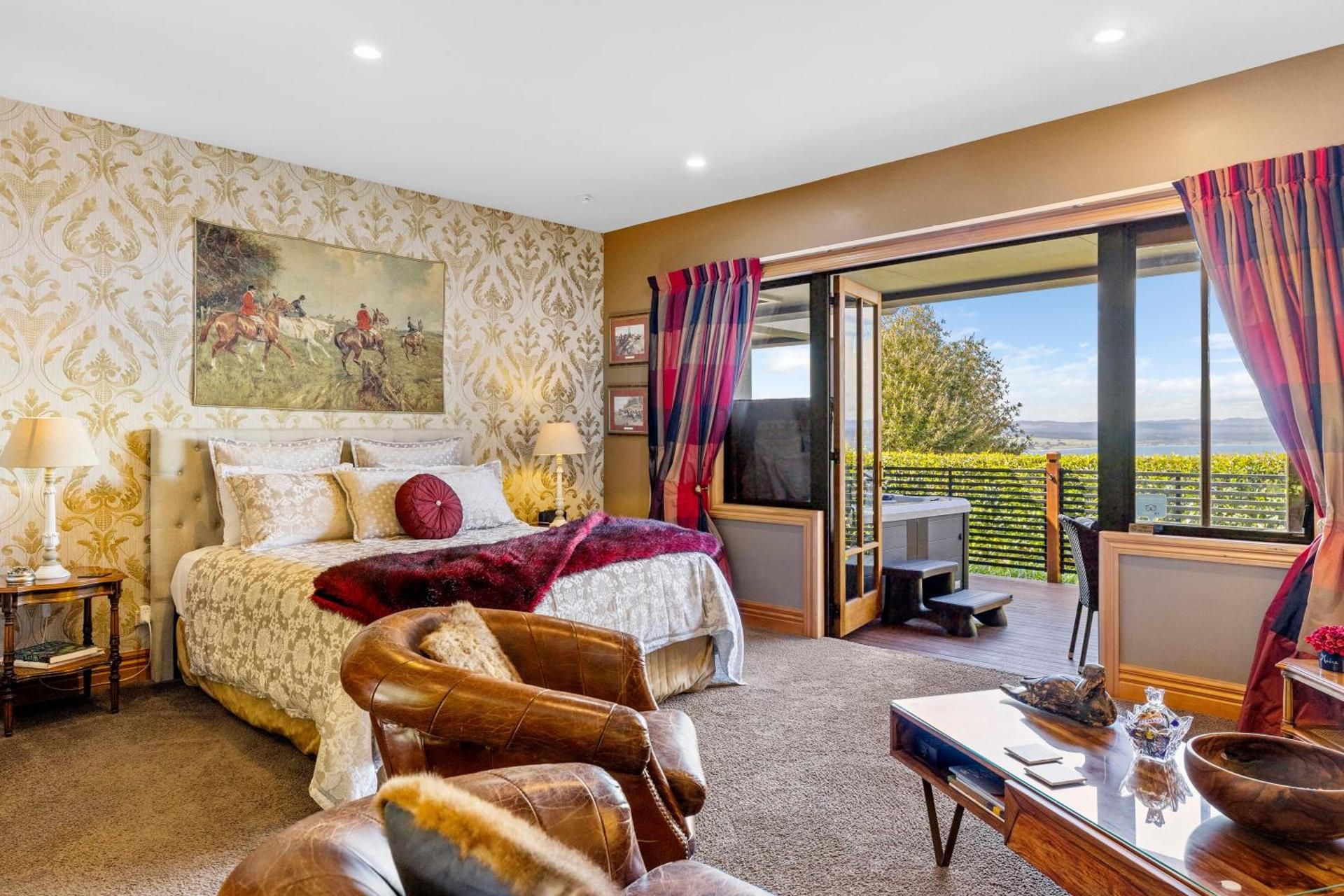 Suite with Lake View