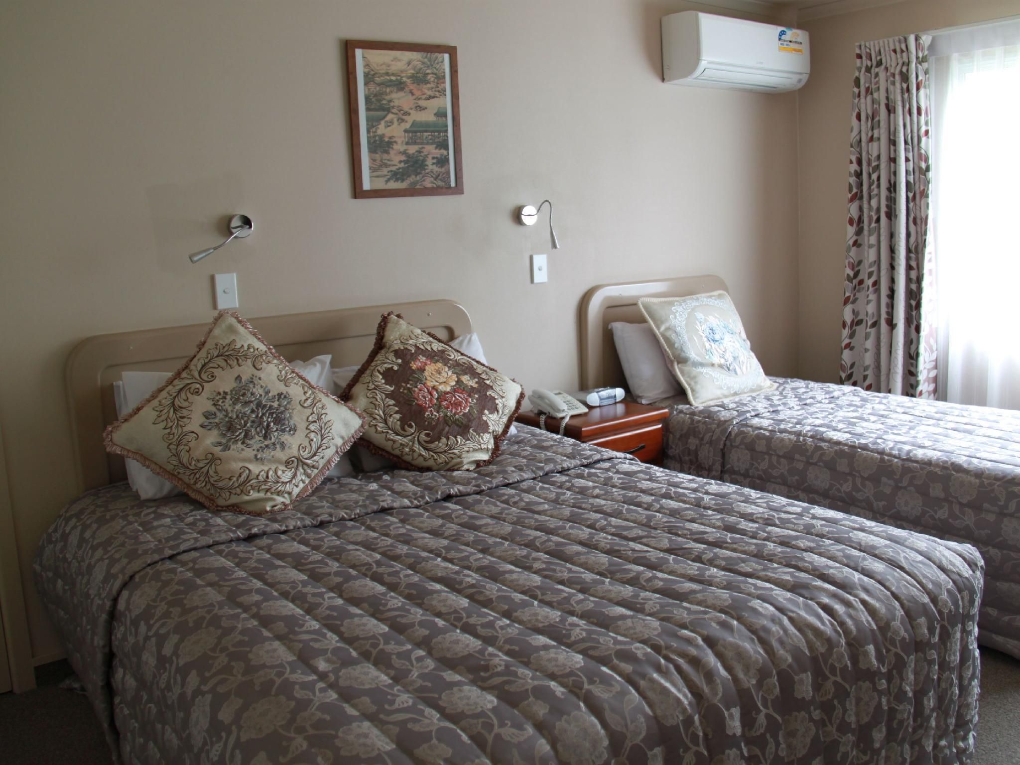 Premium Twin Room