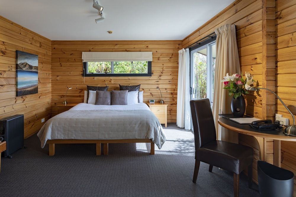 Main House Suite