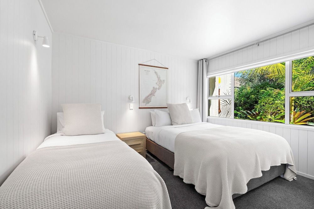 Stay Kerikeri Boutique Apartments and Studios Deluxe Apartment, 2 Bedrooms, Garden Area 7