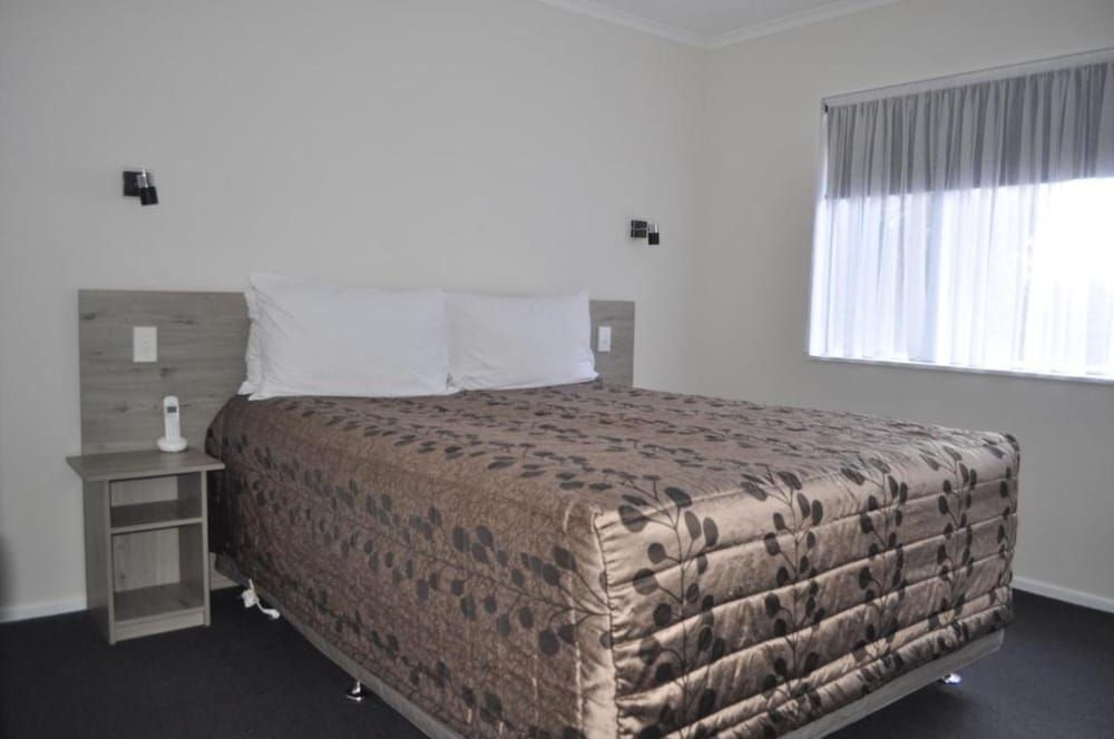 1 Bedroom Suite