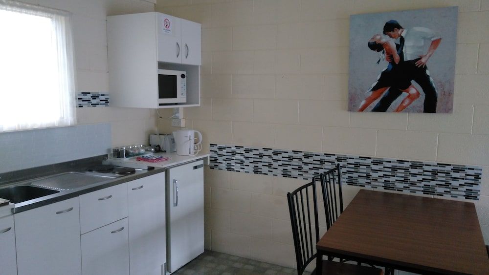 Family Room, Non Smoking, Kitchenette (1 Bedroom Family Unit - B)