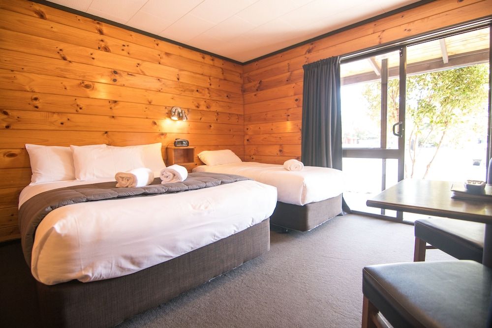 Parklands Motorlodge Studio 2