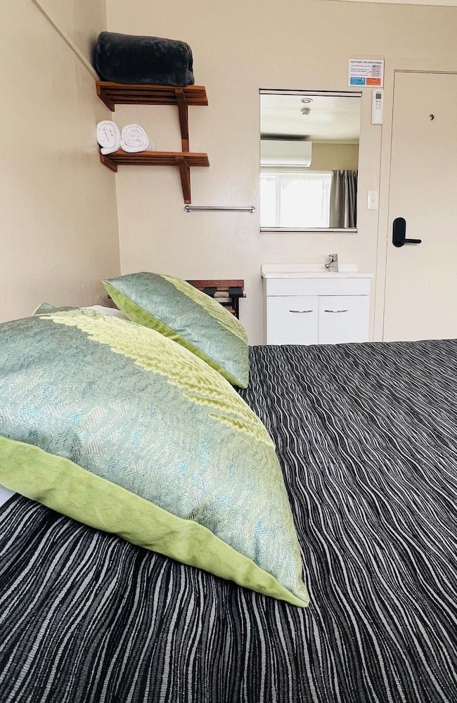 Standard Room (Double Rm with Share Bath)