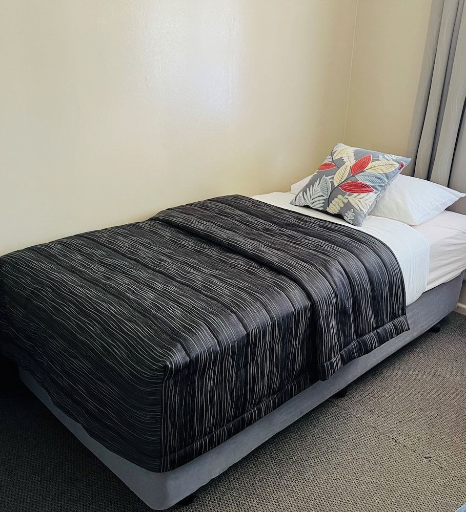 Standard Room (Single Rm with Share Bath)