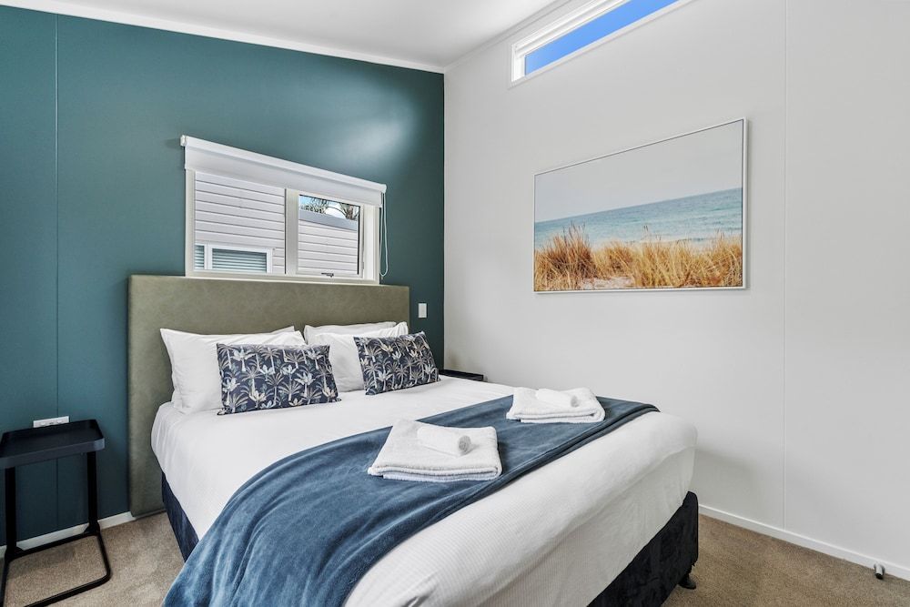 Tasman Holiday Parks – Beachaven Premium Villa 2