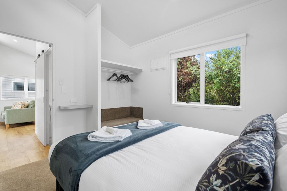 Tasman Holiday Parks – Beachaven Premium Villa 3