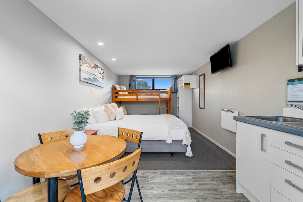Tasman Holiday Parks – Beachaven Standard Cabin (No Bathroom) 5