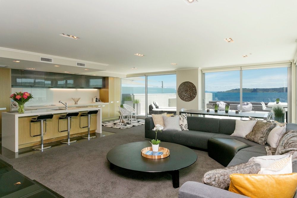 Sacred Waters Penthouse, 4 Bedrooms, Lake View 15