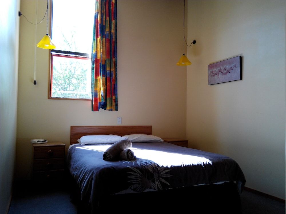 One Bedroom Queen