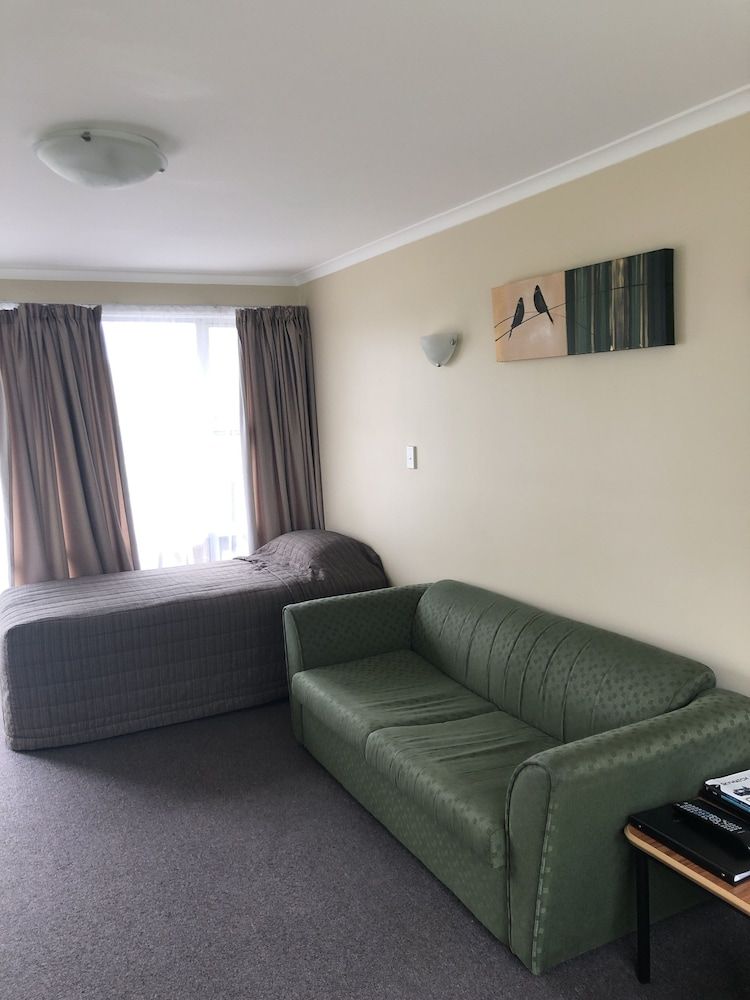 Monarch Motel Apartment, 1 Bedroom (3 People) 4