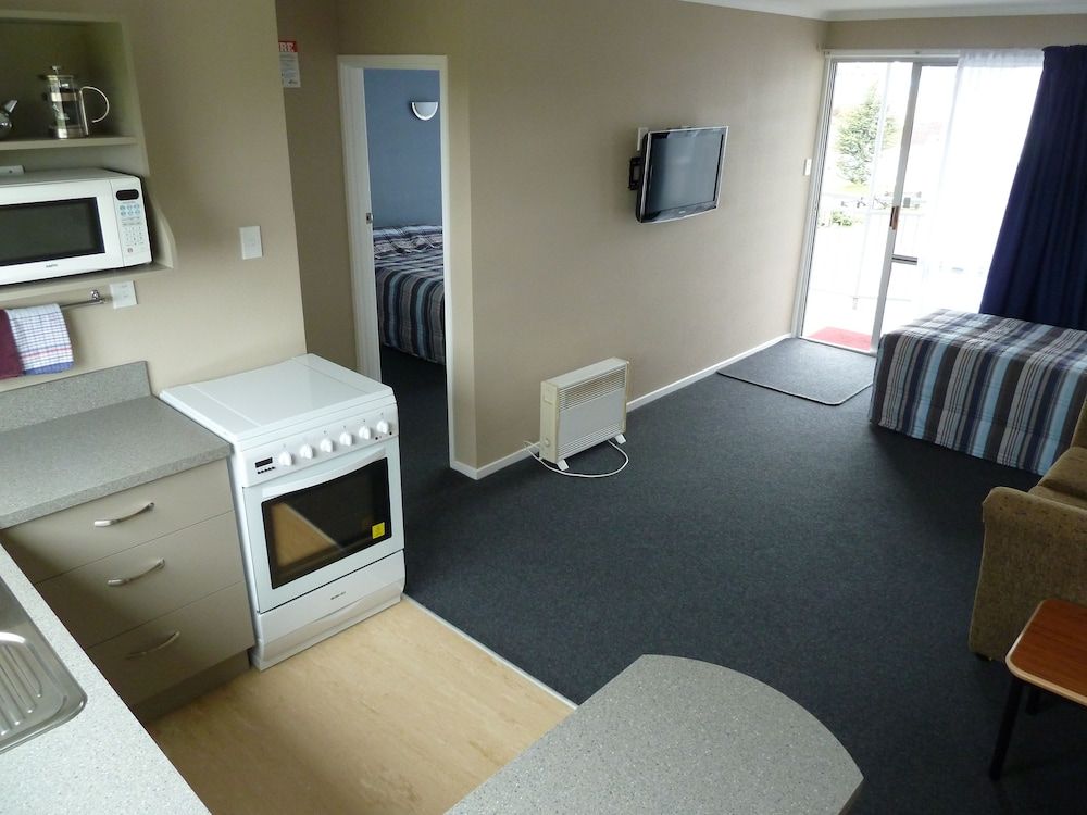 Monarch Motel Apartment, 1 Bedroom (3 People) 5