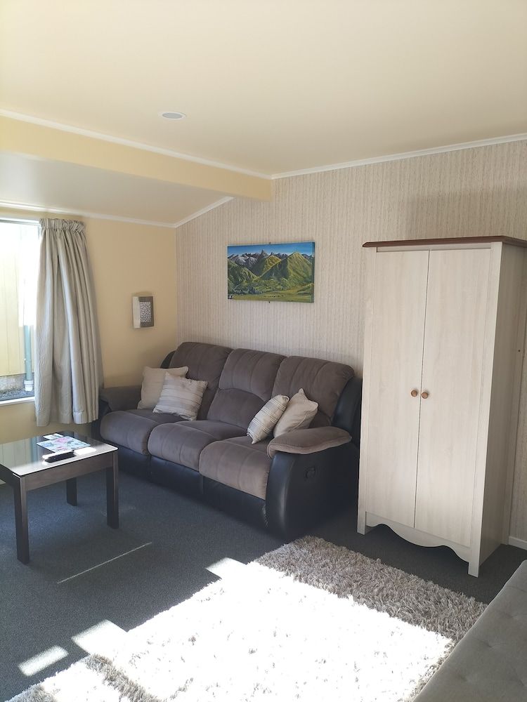 undefined Bay Cottages 3