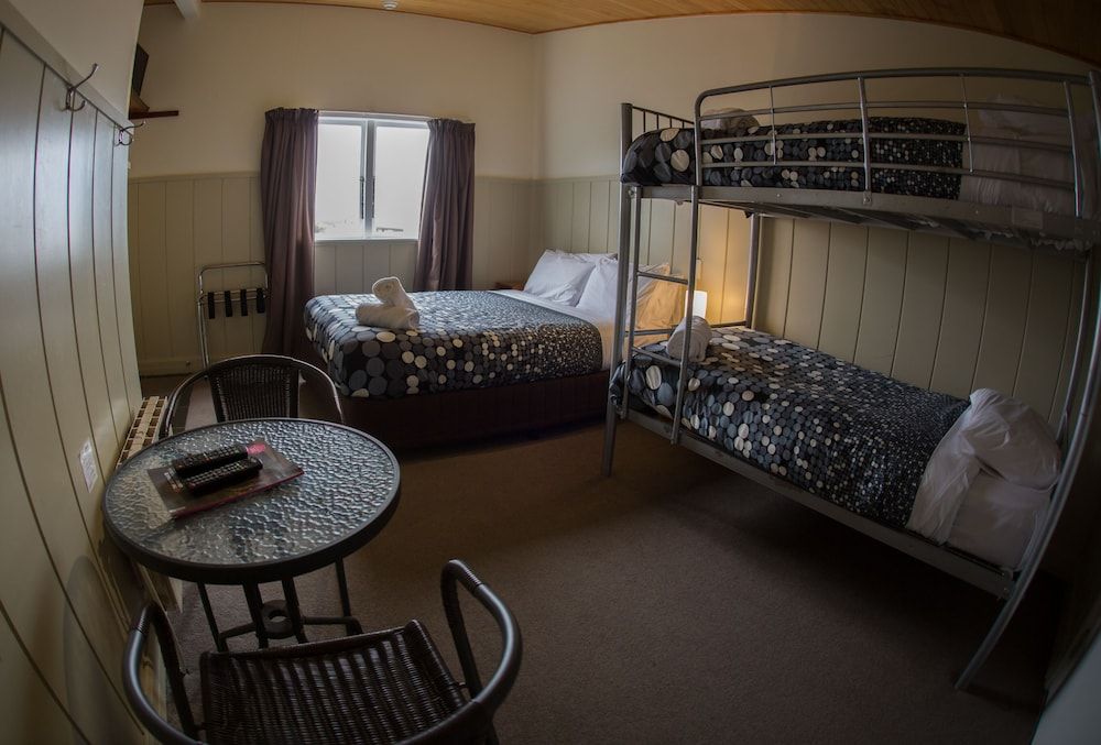 Kings Ohakune Queen + 2 en-suite 2