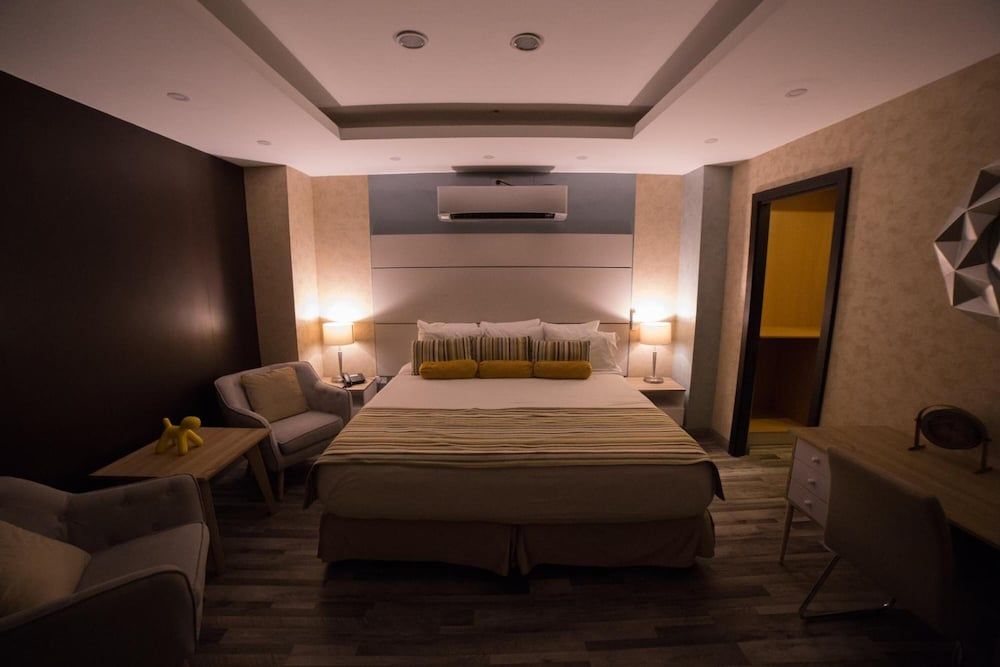 Hotel Ojos del Rio Presidential Studio Suite 5