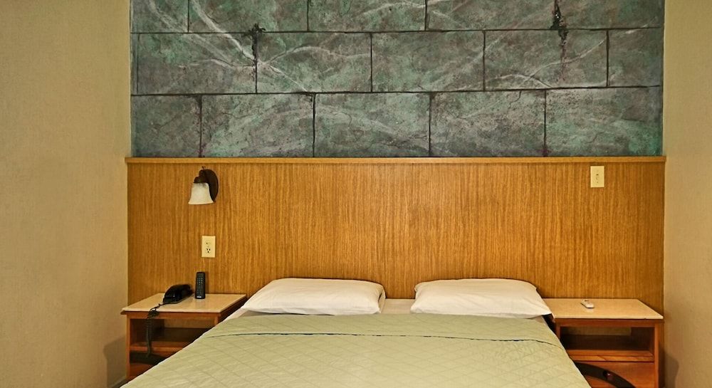 Hotel Castilla Standard Double Room 3