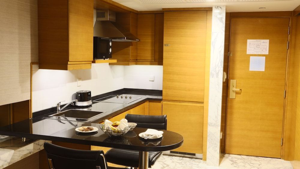 Avari Towers Karachi Family Apartment, 1 Bedroom, Kitchenette 2