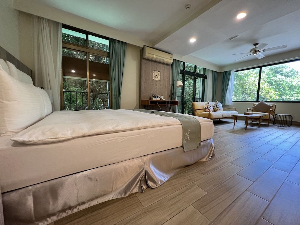 Sea Passion Hotel Deluxe Double Room, Mountain View (King OR Double beds) 3