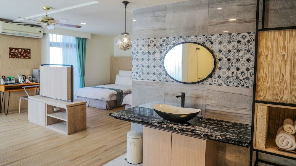 Sea Passion Hotel Deluxe Double Room, Mountain View (King OR Double beds) 10