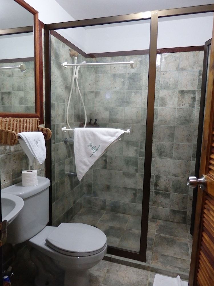 Run of House (No window, possibility of room transfer)