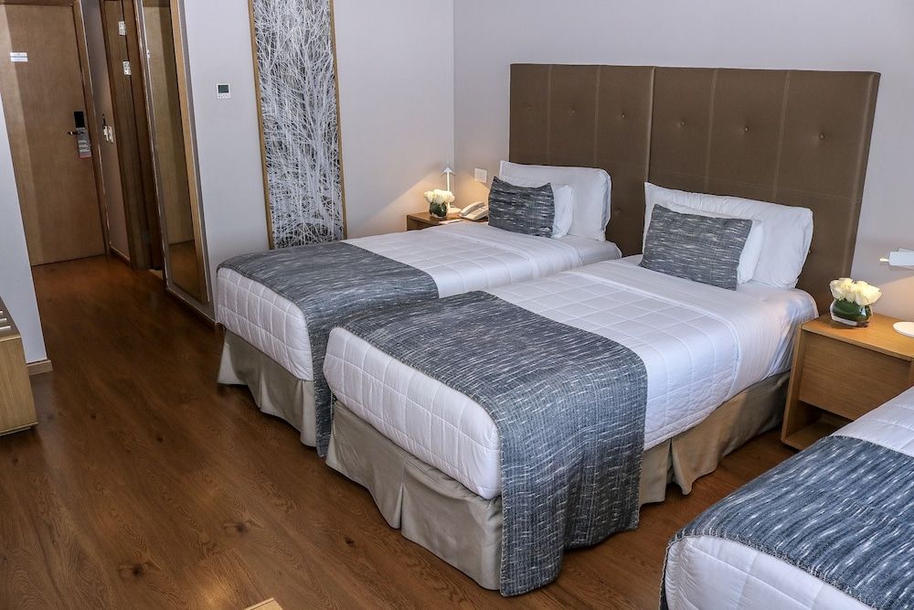 Superior Room, 3 Twin Beds