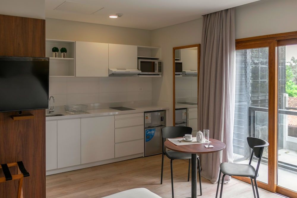 Five Hotel & Residences Residence Twin 2