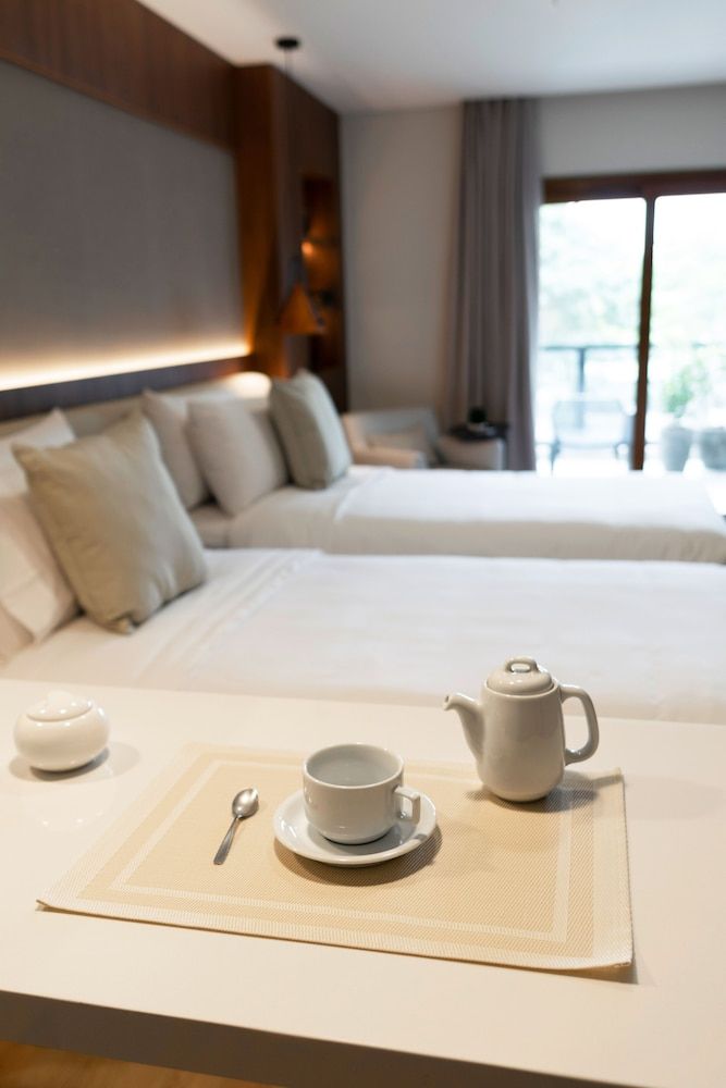 Five Hotel & Residences Residence Twin 4