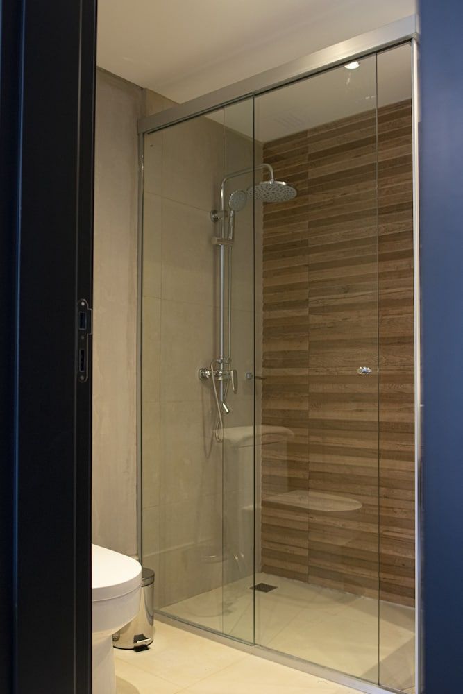 Five Hotel & Residences Residence Twin 6