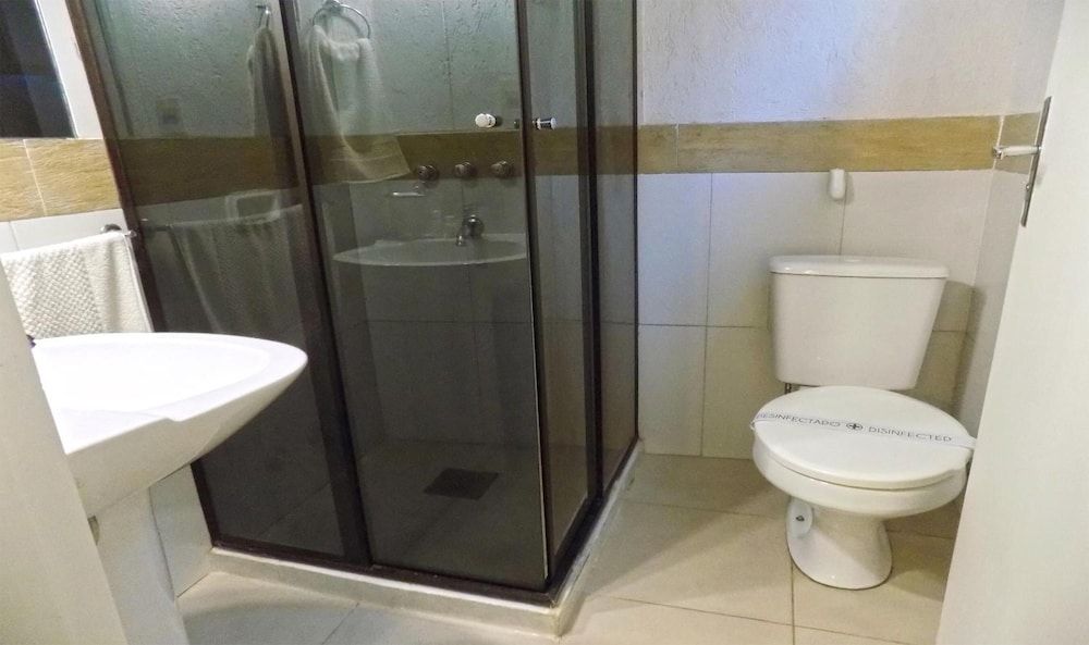 Danieri Asunción Hotel Habitacion triple 10