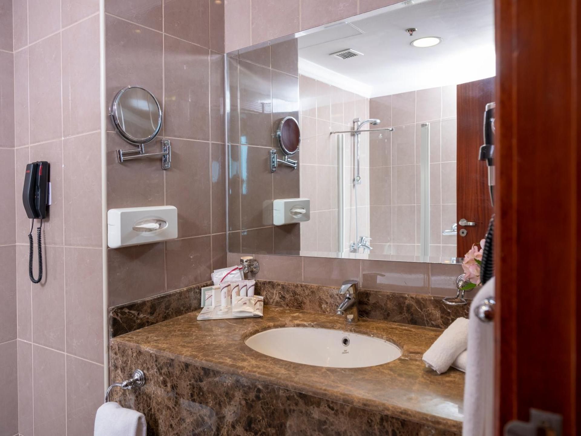 undefined Retaj Al Rayyan Hotel 10