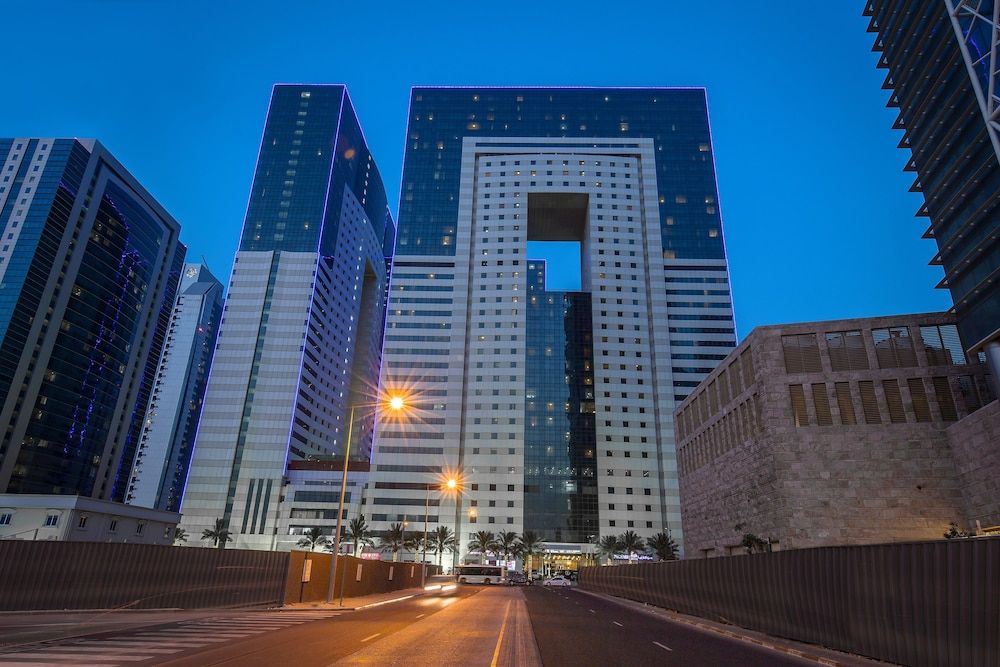 undefined Ezdan Hotel 10