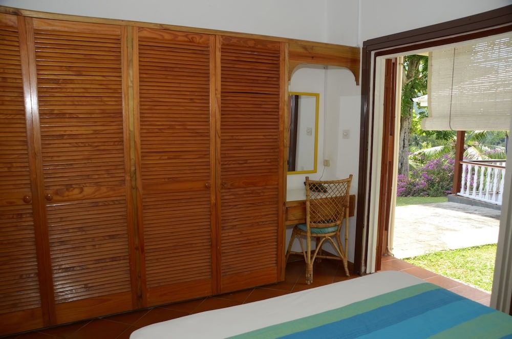 La Residence Bungalow, 2 Bedrooms, Ocean View 7