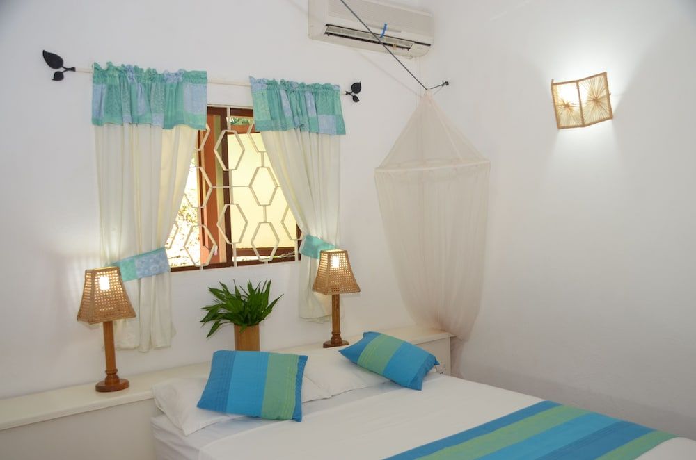 La Residence Bungalow, 2 Bedrooms, Ocean View 3