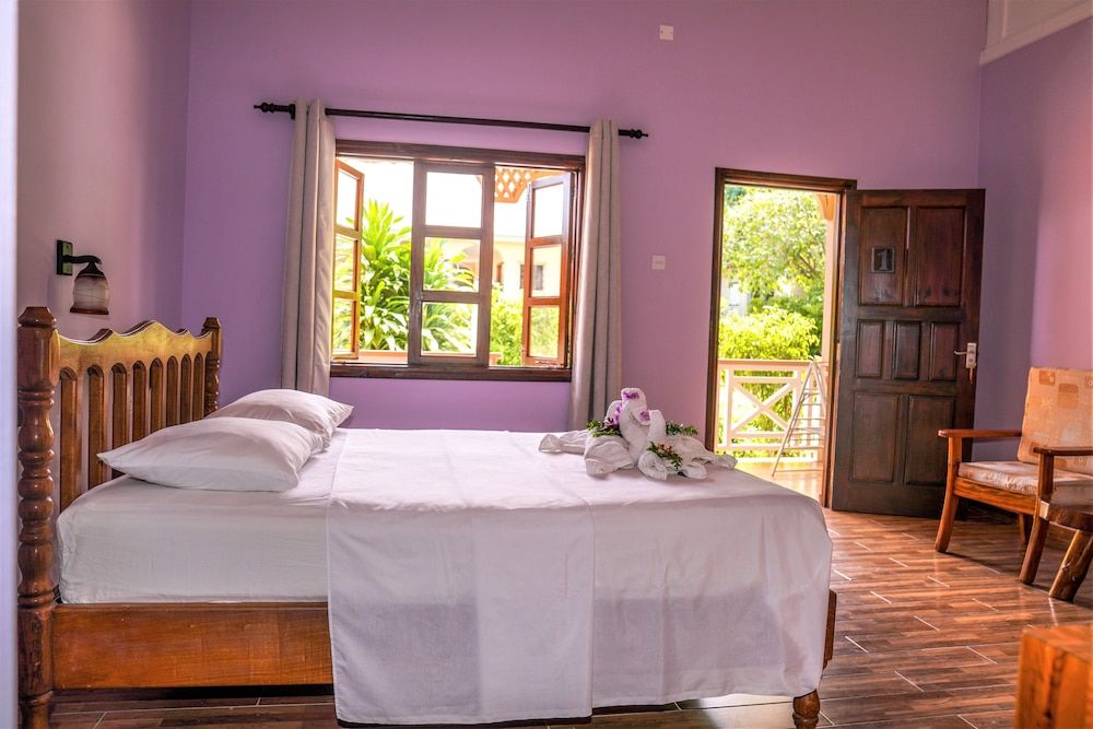 undefined Bernique Guest House 2