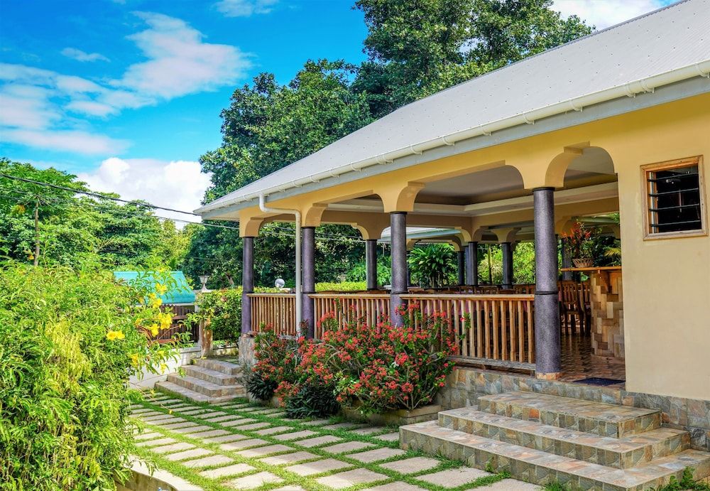 undefined Bernique Guest House 9
