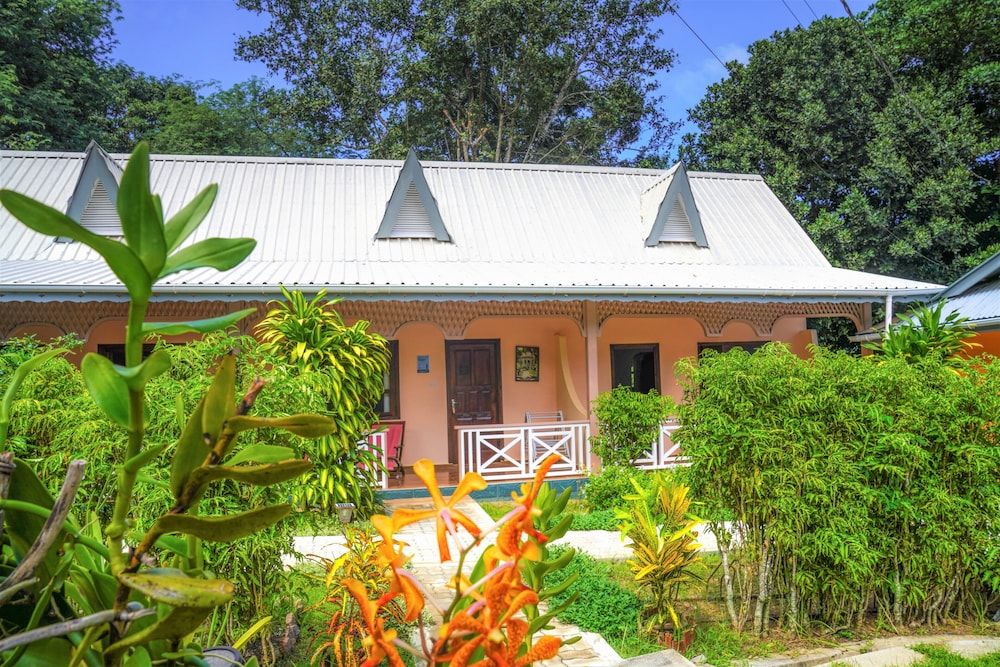 undefined Bernique Guest House 3
