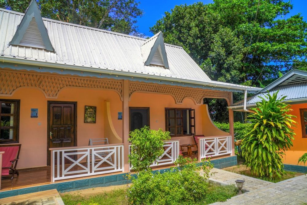undefined Bernique Guest House 4